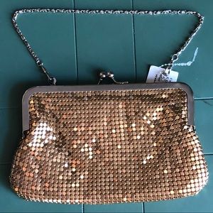 Vintage Gold Purse with detachable chain strap - Excellent condition!